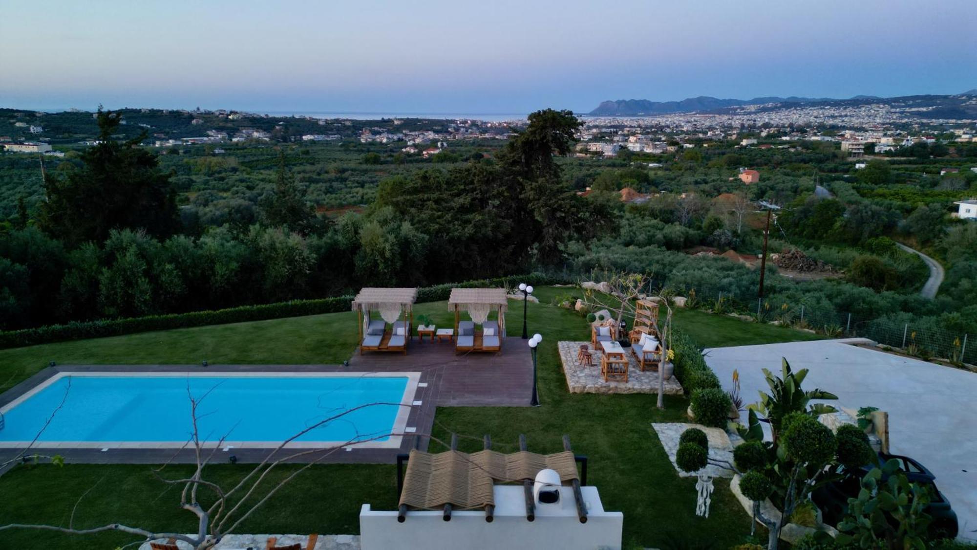 Olivenest Chania Executive Villa Perivolia  Exterior photo